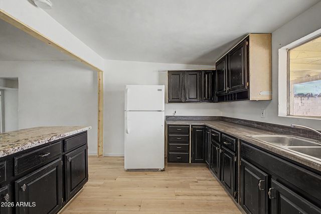 3130 W ALMERIA Road, Phoenix, AZ 85009