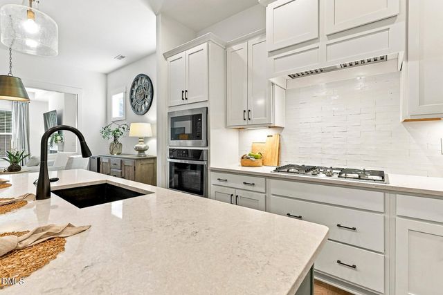 905 Whistable Avenue, Wake Forest, NC 27587