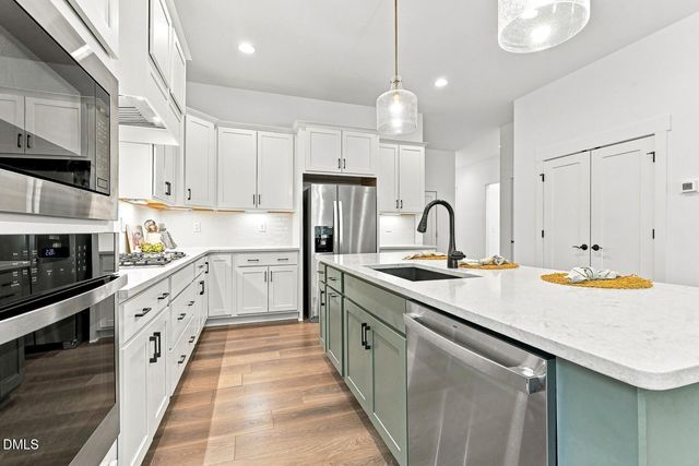 905 Whistable Avenue, Wake Forest, NC 27587