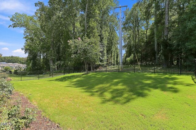 905 Whistable Avenue, Wake Forest, NC 27587