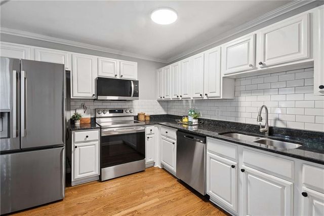 811 Wayland Court SE, Smyrna, GA 30080