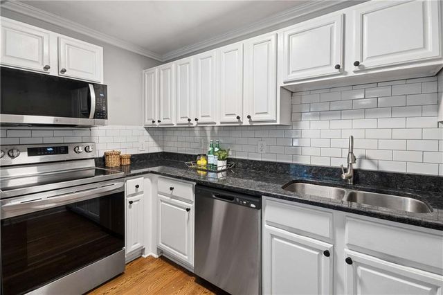 811 Wayland Court SE, Smyrna, GA 30080