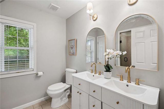811 Wayland Court SE, Smyrna, GA 30080