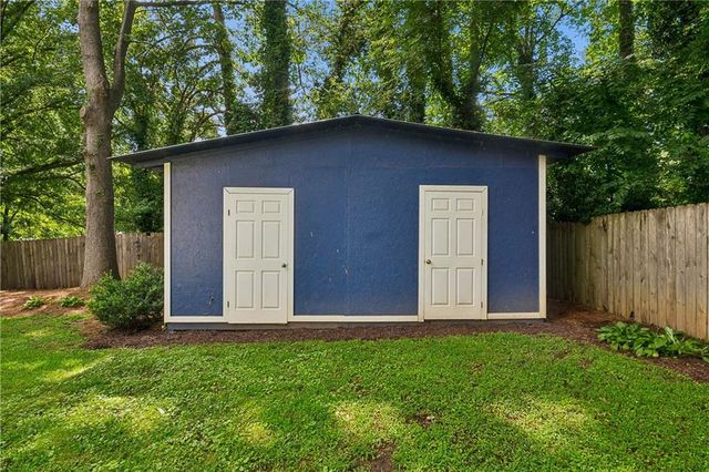 811 Wayland Court SE, Smyrna, GA 30080