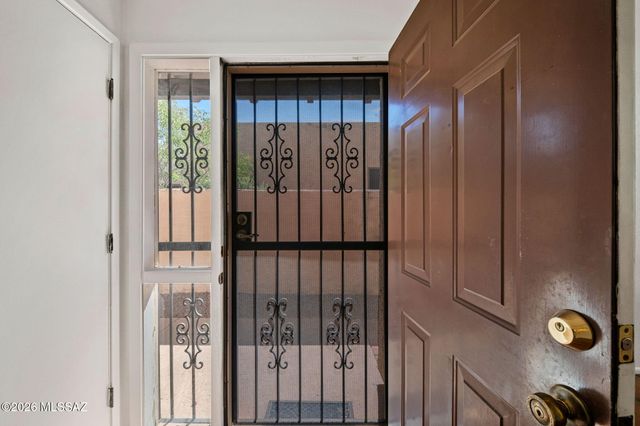1431 N Camino Emiliano, Tucson, AZ 85745