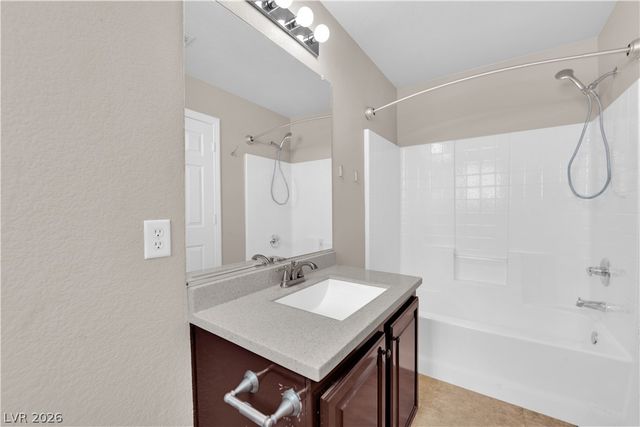 10592 Calico Pines Avenue, Las Vegas, NV 89135