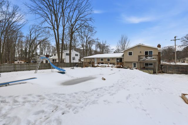 3504 York Street, Norton Shores, MI 49441