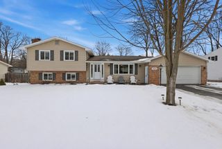 3504 York Street, Norton Shores, MI 49441