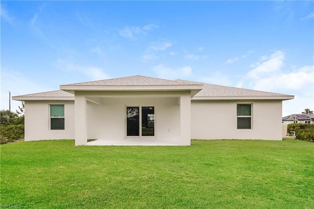 2915 66th ST W, Lehigh Acres, FL 33971