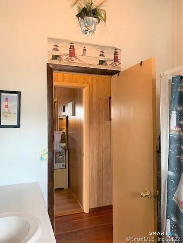 17 Barnes Road, Old Saybrook, CT 06475