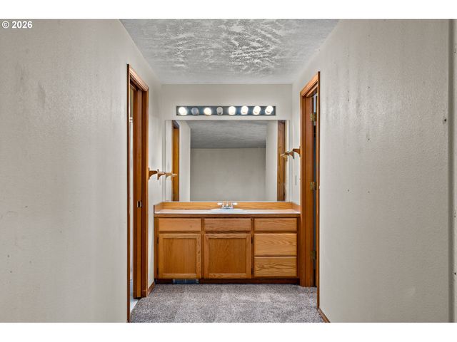 1480 S EDGEWOOD St, Seaside, OR 97138