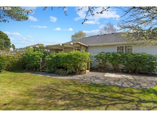 1480 S EDGEWOOD St, Seaside, OR 97138