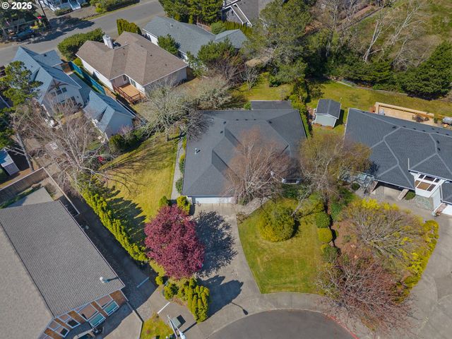 1480 S EDGEWOOD St, Seaside, OR 97138