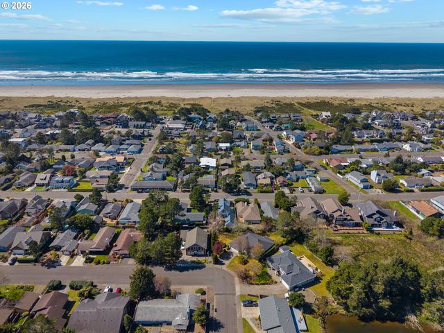 1480 S EDGEWOOD St, Seaside, OR 97138