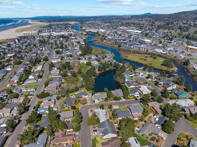 1480 S EDGEWOOD St, Seaside, OR 97138