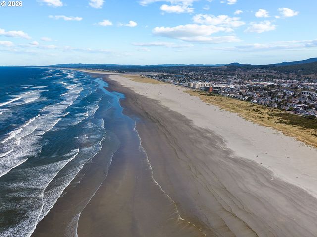 1480 S EDGEWOOD St, Seaside, OR 97138