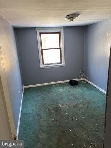 1213 CRESTVIEW RD, Darby, PA 19023