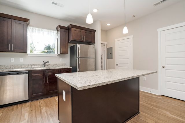 1043 Wells Way, Spring Hill, TN 37174