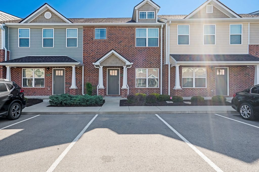 1043 Wells Way, Spring Hill, TN 37174