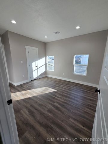 416 S 6th, Mcalester, OK 74501