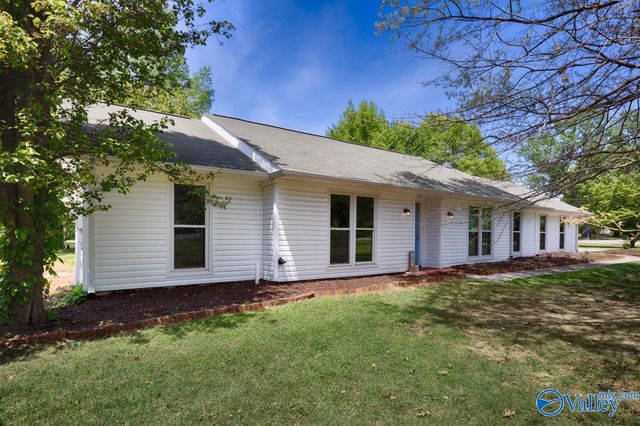 105 Lynbrook Blvd, Madison, AL 35758