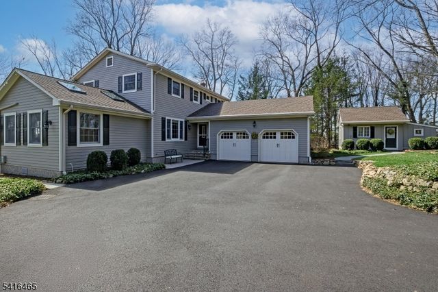 3 Overlook Ter, Chester Twp., NJ 07930