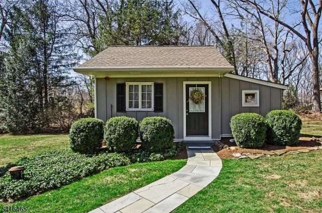 3 Overlook Ter, Chester Twp., NJ 07930