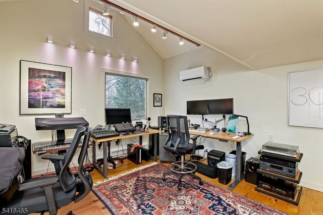 3 Overlook Ter, Chester Twp., NJ 07930