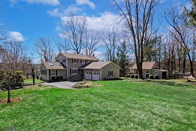 3 Overlook Ter, Chester Twp., NJ 07930