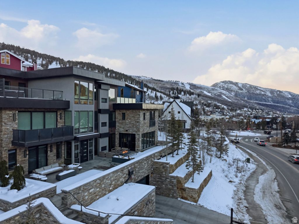 Image 106 of property listing at 300 DEER VALLEY DR #RES A, Park City, UT 84060