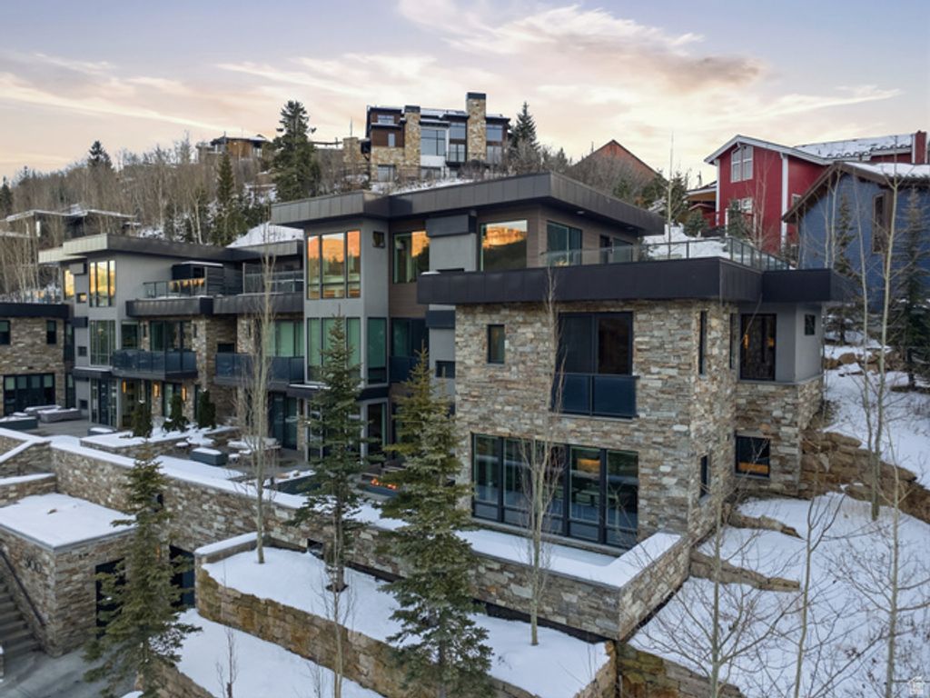 Image 12 of property listing at 300 DEER VALLEY DR #RES A, Park City, UT 84060