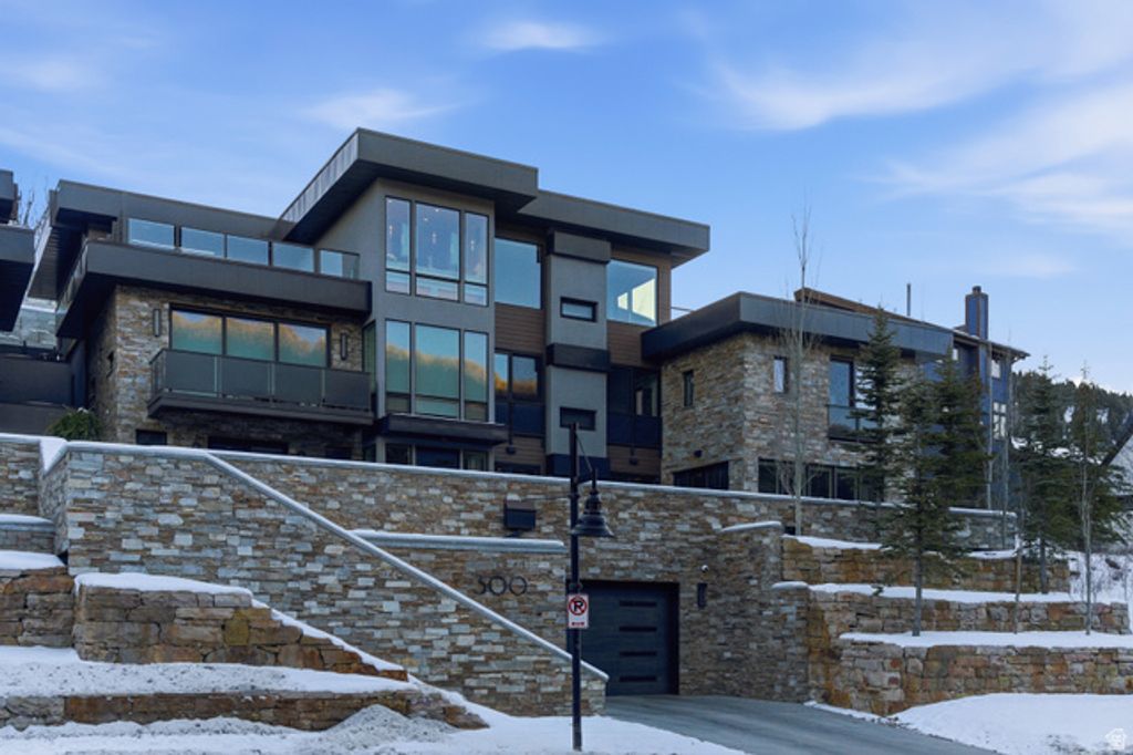 Image 128 of property listing at 300 DEER VALLEY DR #RES A, Park City, UT 84060