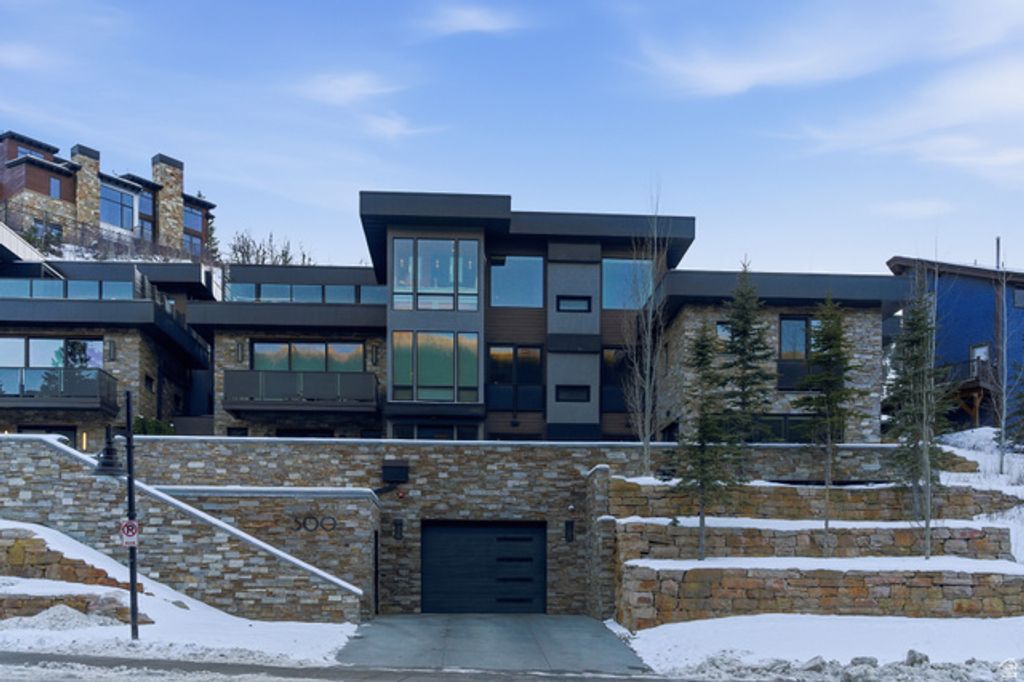 Image 135 of property listing at 300 DEER VALLEY DR #RES A, Park City, UT 84060