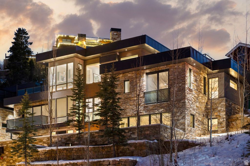 Image 139 of property listing at 300 DEER VALLEY DR #RES A, Park City, UT 84060