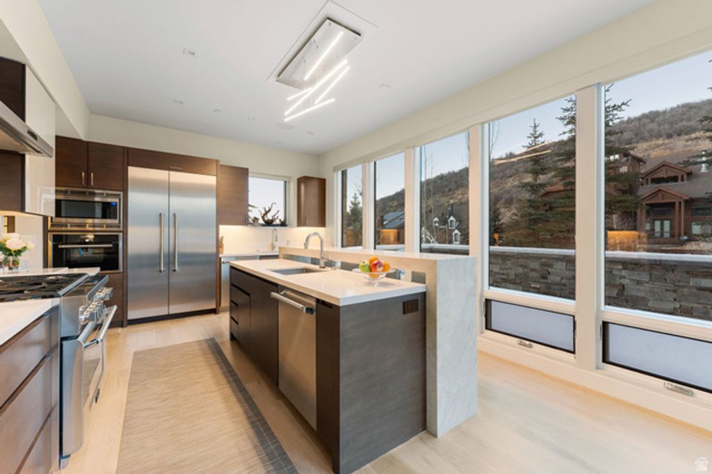 Image 20 of property listing at 300 DEER VALLEY DR #RES A, Park City, UT 84060