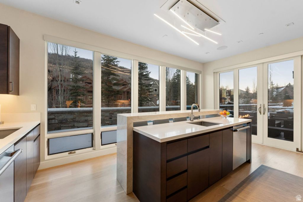 Image 26 of property listing at 300 DEER VALLEY DR #RES A, Park City, UT 84060