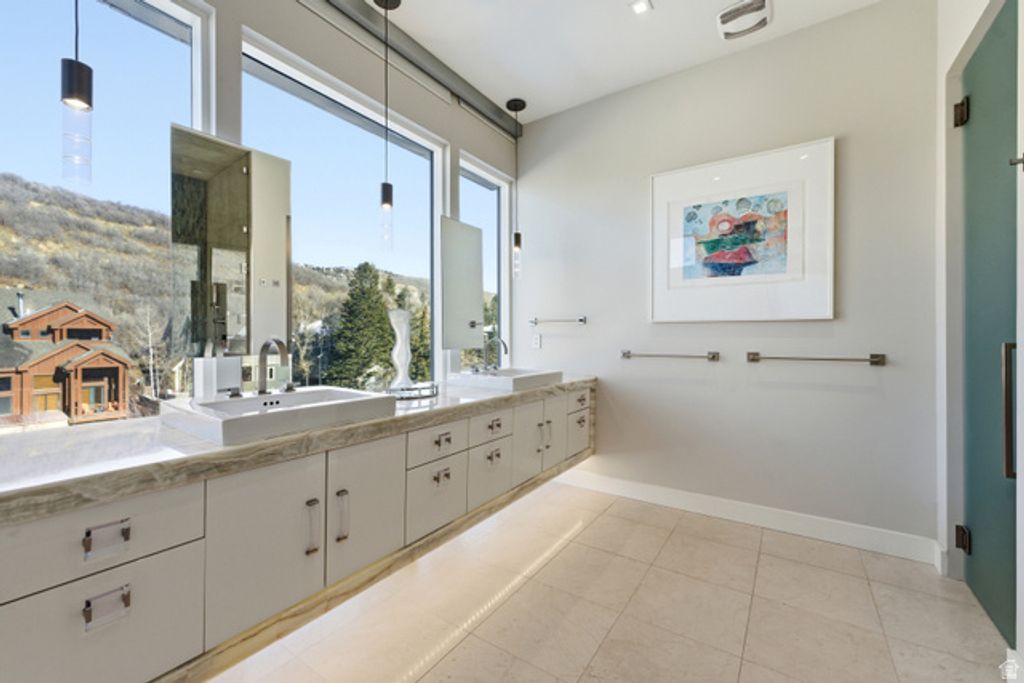 Image 45 of property listing at 300 DEER VALLEY DR #RES A, Park City, UT 84060