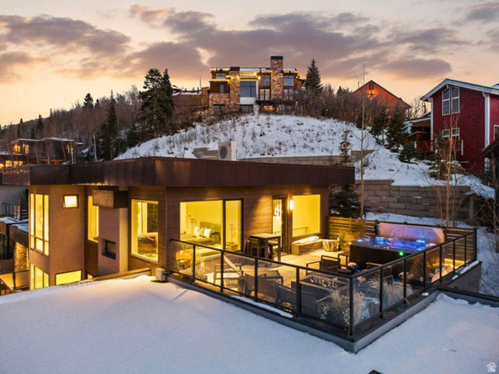 Image 10 of property listing at 300 DEER VALLEY DR #RES A, Park City, UT 84060