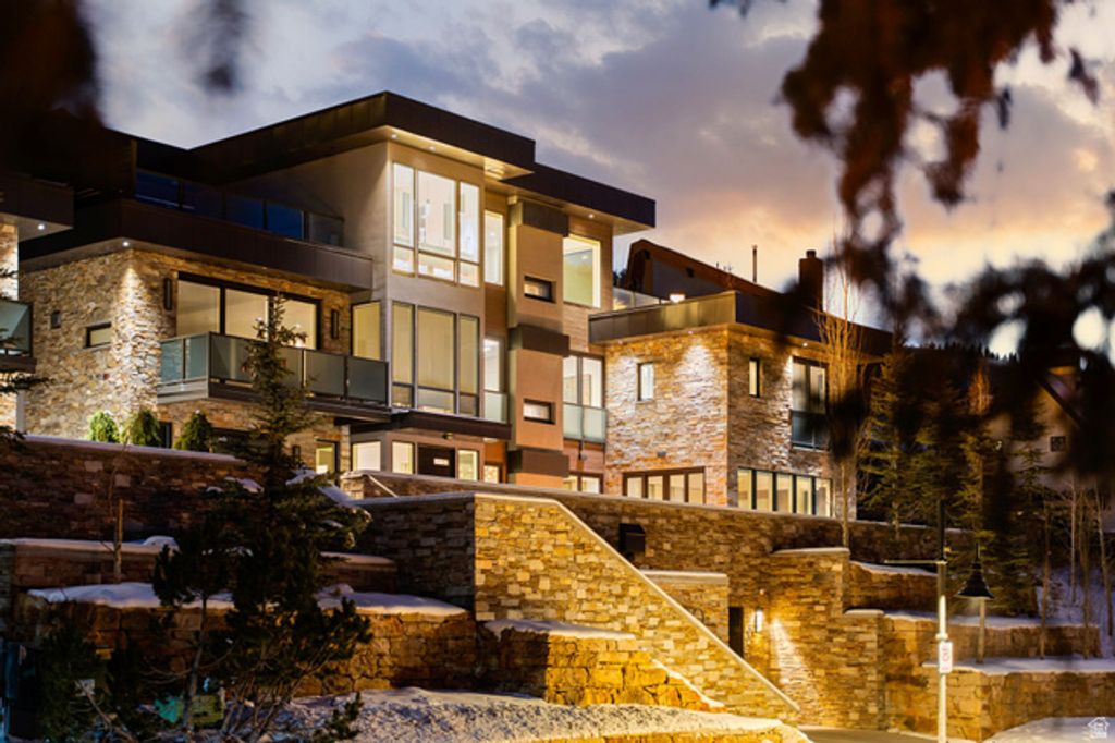 Image 95 of property listing at 300 DEER VALLEY DR #RES A, Park City, UT 84060