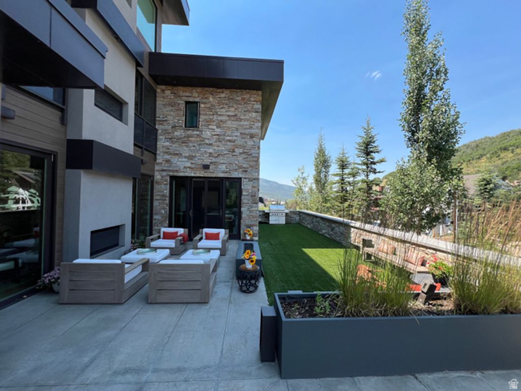 Image 98 of property listing at 300 DEER VALLEY DR #RES A, Park City, UT 84060