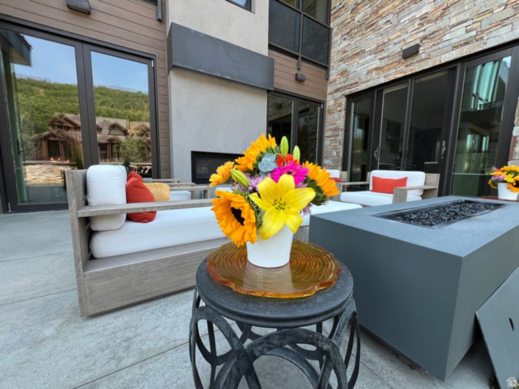 Image 100 of property listing at 300 DEER VALLEY DR #RES A, Park City, UT 84060