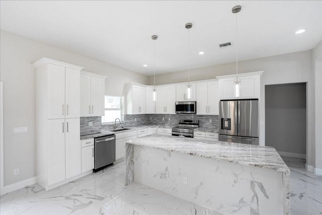 1238 SW Milan Lane, Port St. Lucie, FL 34953