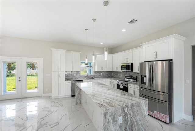 1238 SW Milan Lane, Port St. Lucie, FL 34953