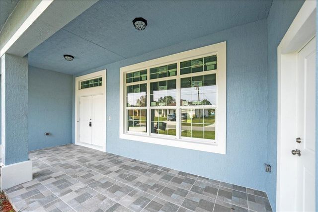 1238 SW Milan Lane, Port St. Lucie, FL 34953