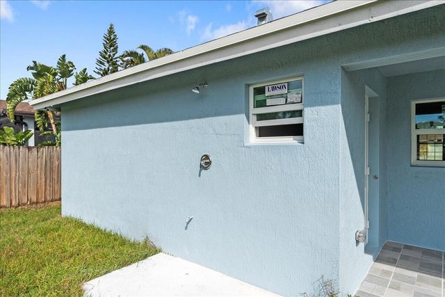 1238 SW Milan Lane, Port St. Lucie, FL 34953