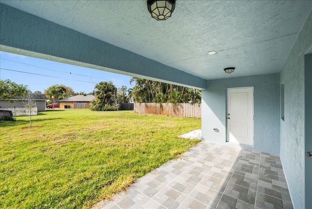 1238 SW Milan Lane, Port St. Lucie, FL 34953