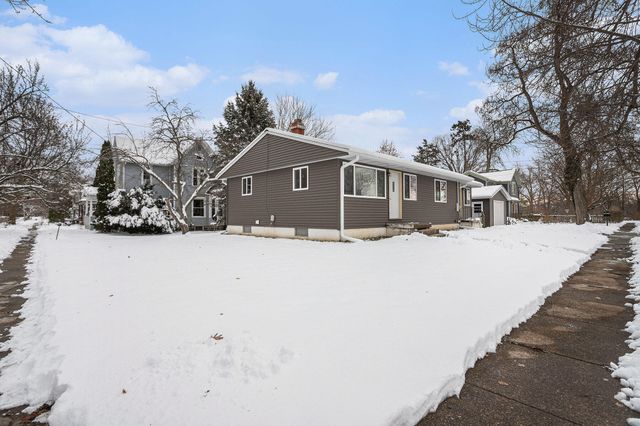 305 S Mingo Street, Albion, MI 49224
