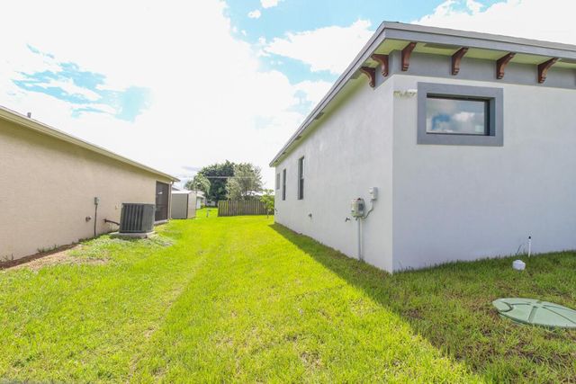 850 SW Abingdon Avenue, Port St. Lucie, Port St Lucie, FL 34953