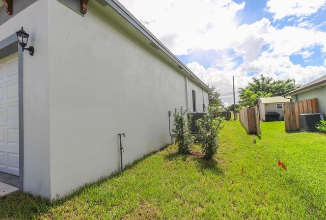 850 SW Abingdon Avenue, Port St. Lucie, Port St Lucie, FL 34953