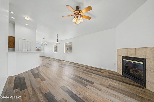 513 E Cactus Mountain Drive, Vail, AZ 85641